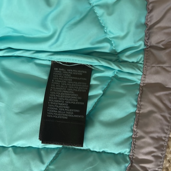 North face girls size S/P (7/8) double layer -2 jackets in one. - Picture 5 of 10